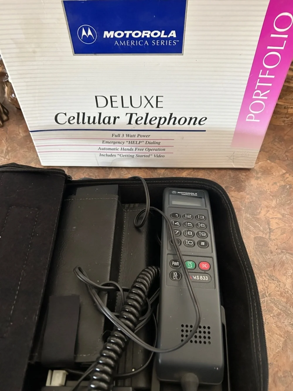 Vintage 1994 Motorola Deluxe Portfolio American Series Cellular Phone